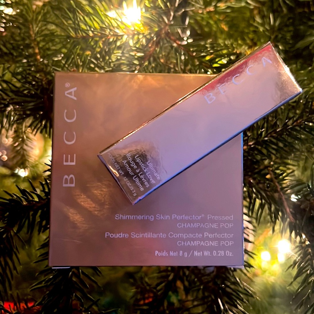 ✨Becca Highlighter & Lipstick Set✨